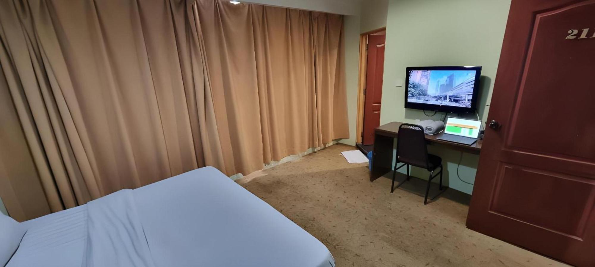 Amani Hotel Kampong Sungai Ramal Dalam Exterior photo